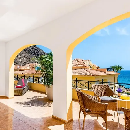 Tropical Ocean View Jacuzzi Villa