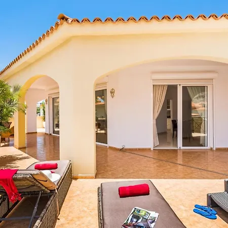 Tropical Ocean View Jacuzzi Villa Los Cristianos (Tenerife)
